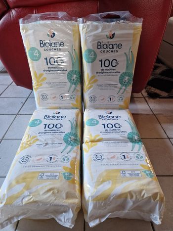 176 couches Biolane taille 4