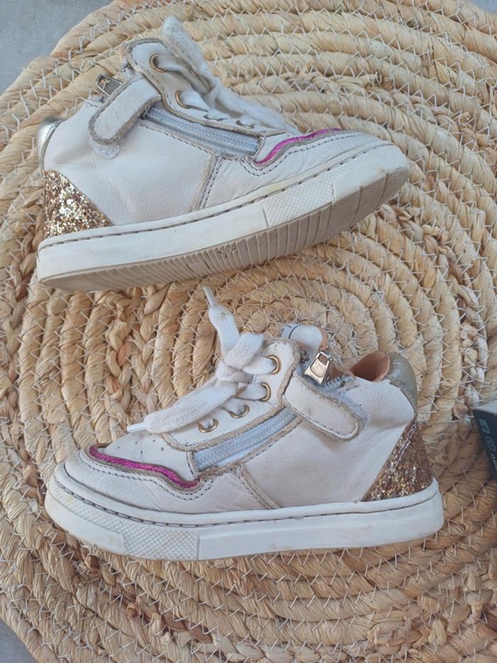 Superbe baskets gbb taille 23 - photo numéro 6