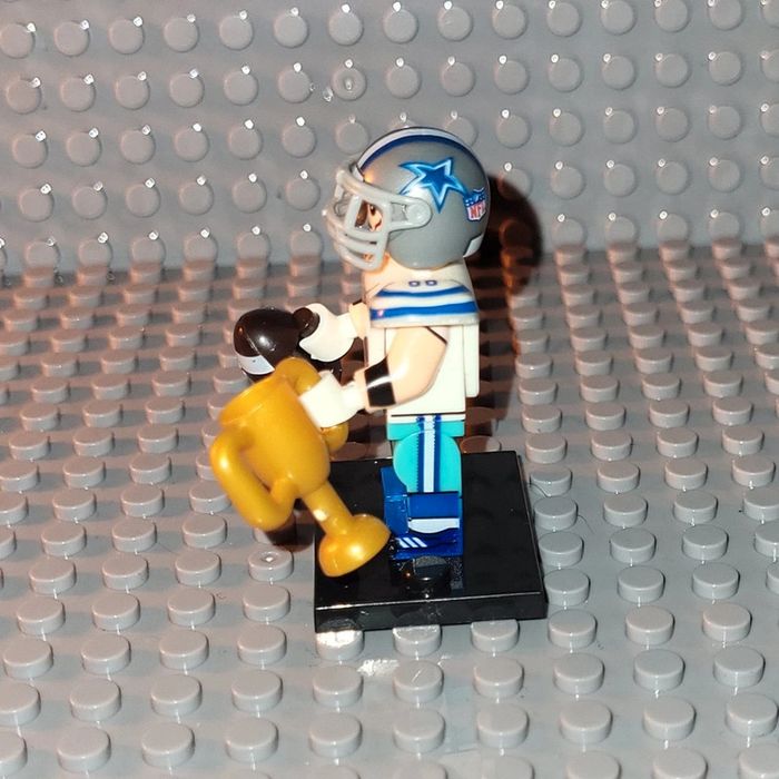 Minifigure / Figurine 🏈 NFL - Football Américain 🏈 Cowboys de Dallas - photo numéro 2