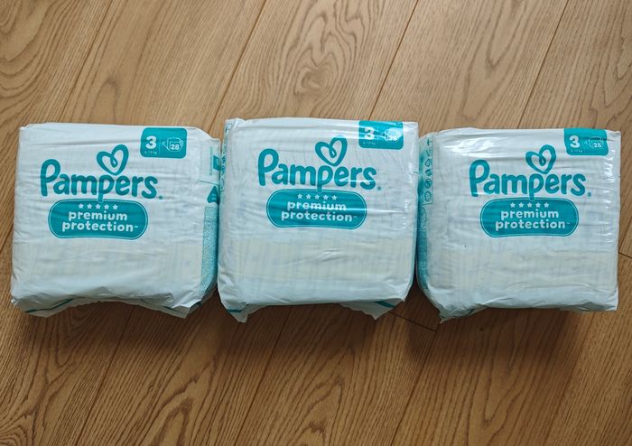 Lot 84 couches taille 3 - Pampers Premium Protection - photo numéro 1