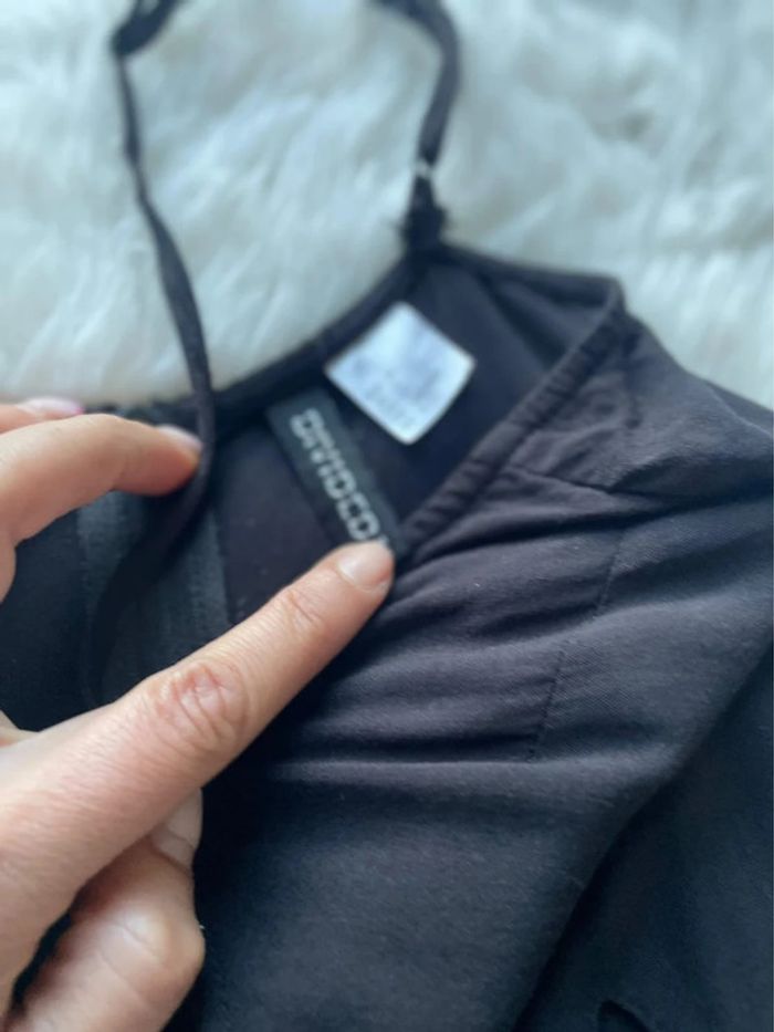 Petite robe noire fluide - photo numéro 6