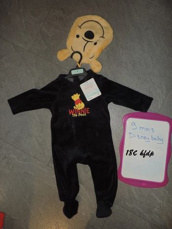 pyjama winnie avec son range pyjama disney baby taille 9 mois neuf