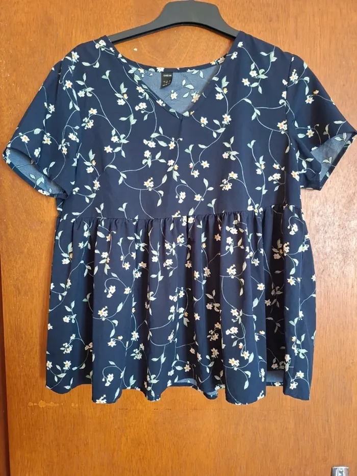 Top peplum