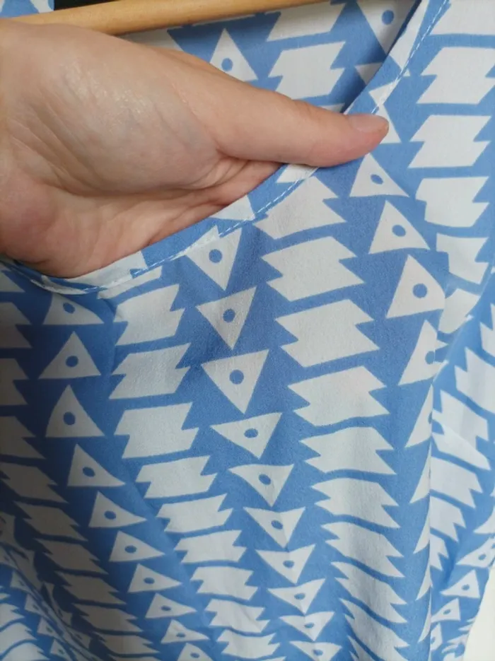 Haut léger avec motif géométrique T36 - photo numéro 3