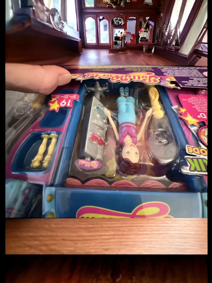 Neuf Mattel Polly Pocket 2006 PollyWorld boutique de Souvenirs Avec Lila 9cm - photo numéro 7