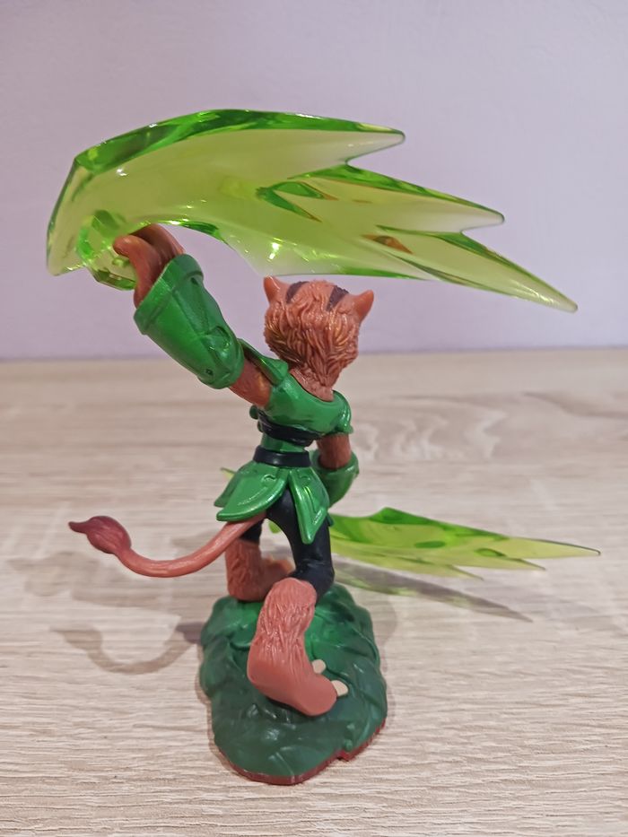 Figurine Skylanders Trap Team Tuff Luck - photo numéro 5