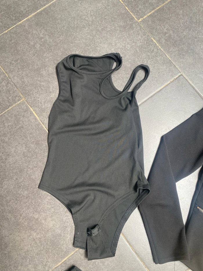 Lot de vêtements femme - photo numéro 3
