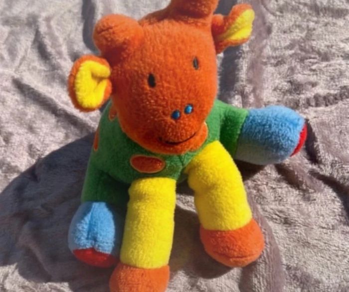 Peluche Girafe Vintage qui couine - Colorée - En bon état