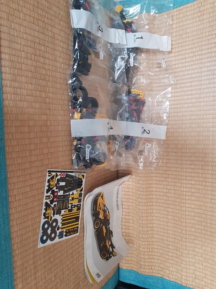 Lego technique 42151 le bolide Bugatti - photo numéro 3