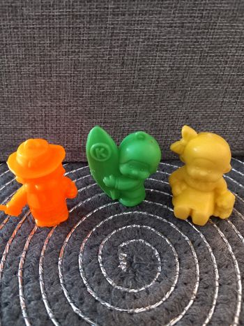 3 figurines kiki bonux