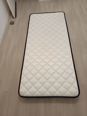 Matelas de 90 x 200