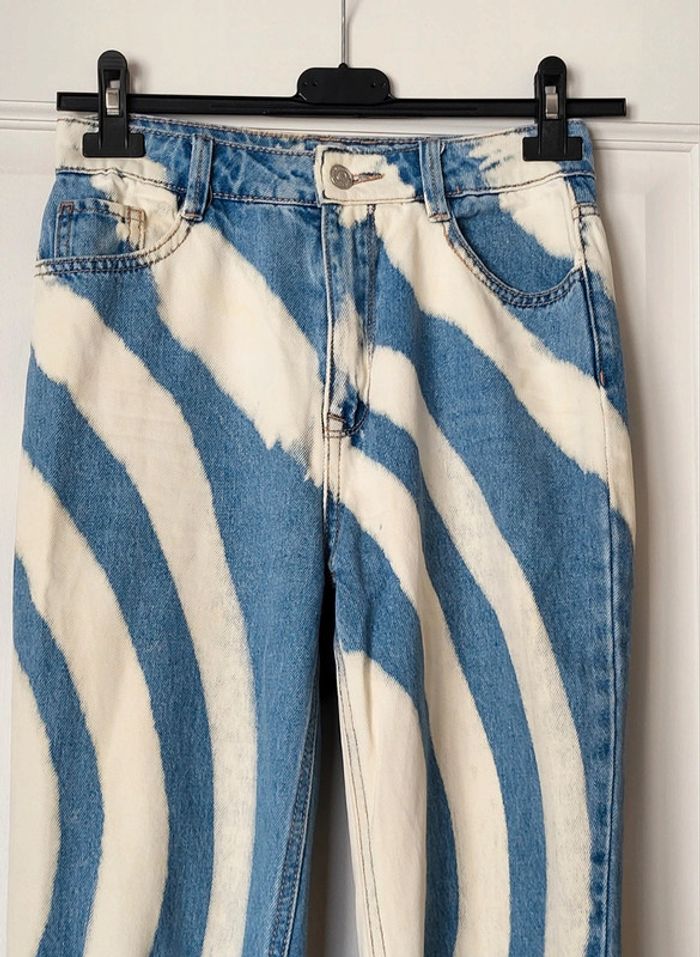 Jean spirale délavée tie and die Pimkie XS
34 - photo numéro 2