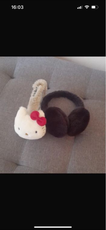 2 cachés oreilles enfant 
