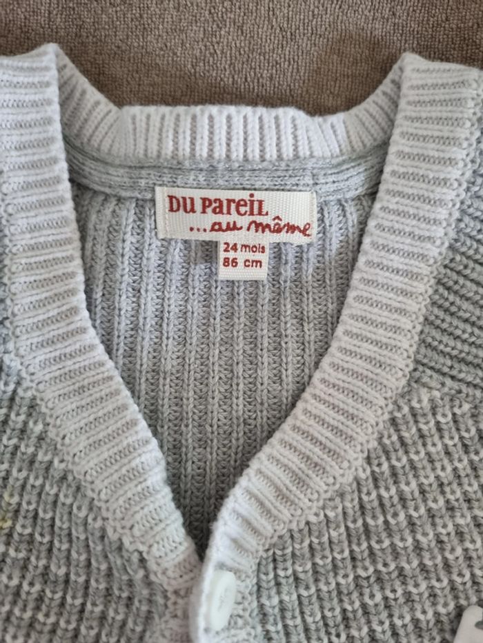 Gilet gris et blanc 24 mois - photo numéro 2