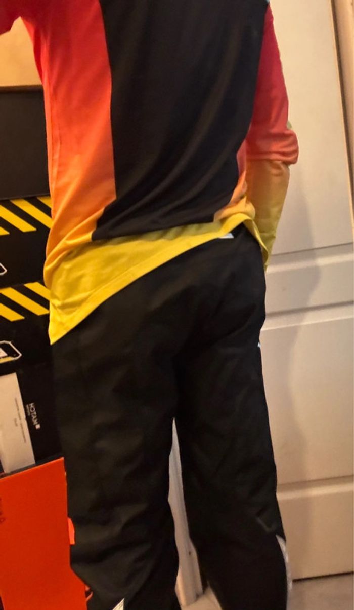 Pantalon SHOT mx ou MTB (bikepark) neuf avec étiquettes taille L (34US) - photo numéro 5