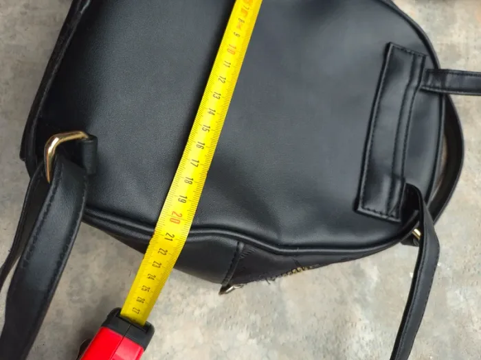 Petit sac a dos noir Primark - photo numéro 3