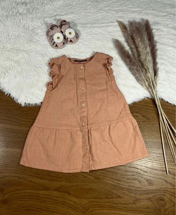 Robe à boutons