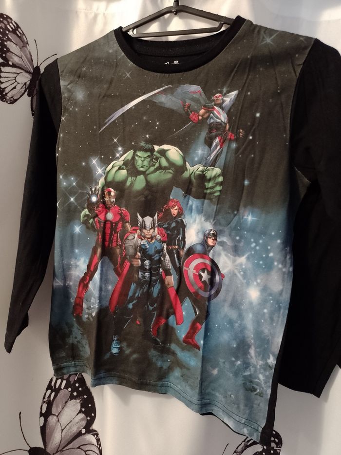 T shirt Avengers 7/8ans