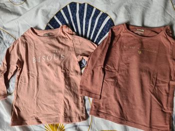 Lot 2 haut. Tee-shirt. Manches longues. 9 mois. Kiabi 
