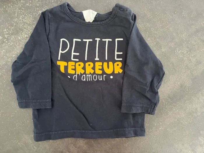 Ensemble garçon teeshirt manches longues et jogging bleu marine 1 mois marque Kiabi - photo numéro 2