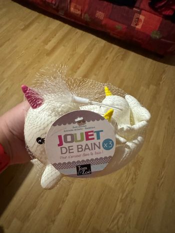 Jouets pour le bain neuf 