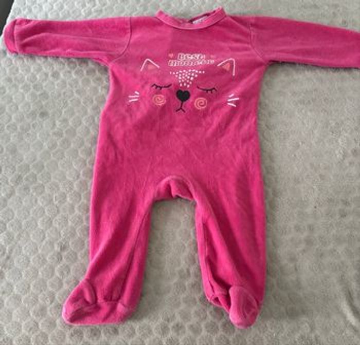 2 pyjamas velours - photo numéro 2
