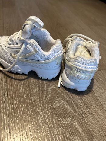 Basket Fila taille 22