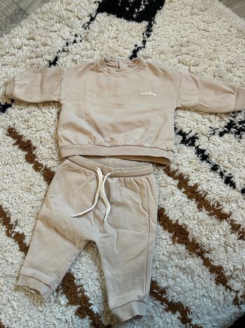 Ensemble jogging bébé