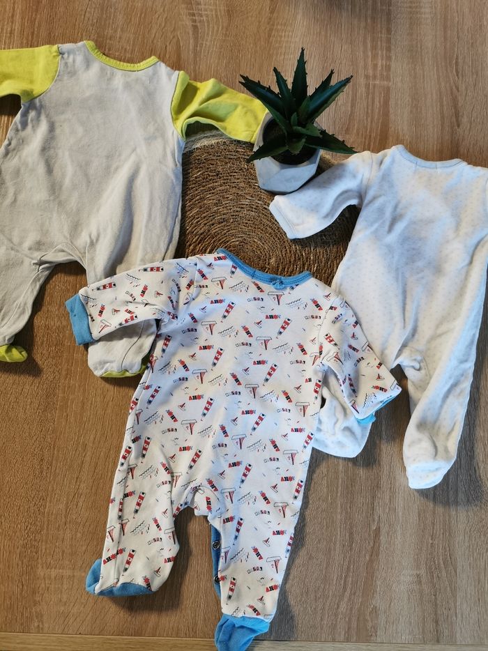 Lot pyjamas léger 1 mois - photo numéro 5