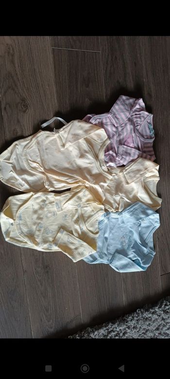 Bodies cache coeur lot