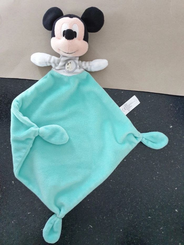 Doudou Mickey souris 🐁 - photo numéro 2