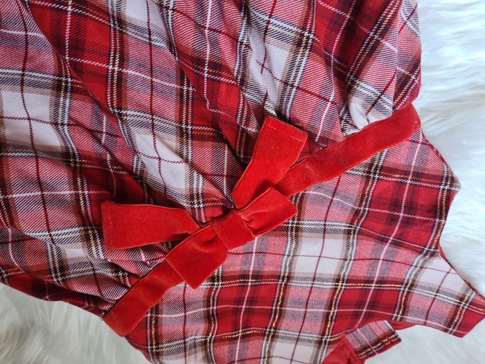 Robe  noel 2/3ans - photo numéro 4