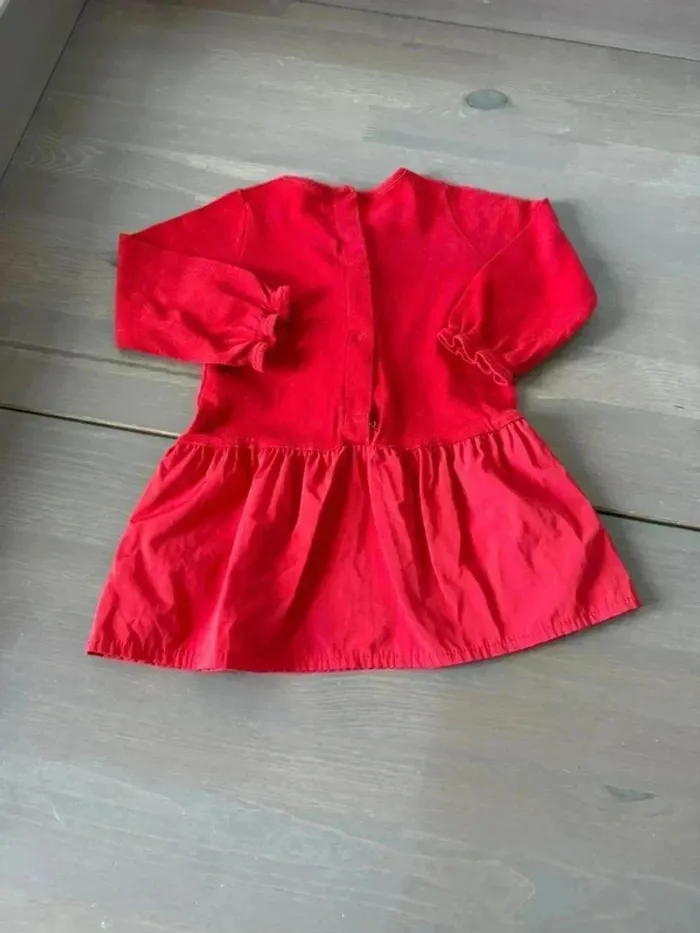 Adorable robe rouge pour bébé - Taille 12 mois - Petit Bateau - photo numéro 2