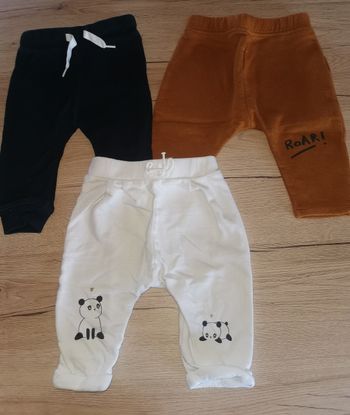 Lot 3 pantalons garçon 6 mois Kiabi 