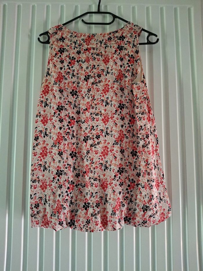 Top haut tee-shirt fleuri - photo numéro 2