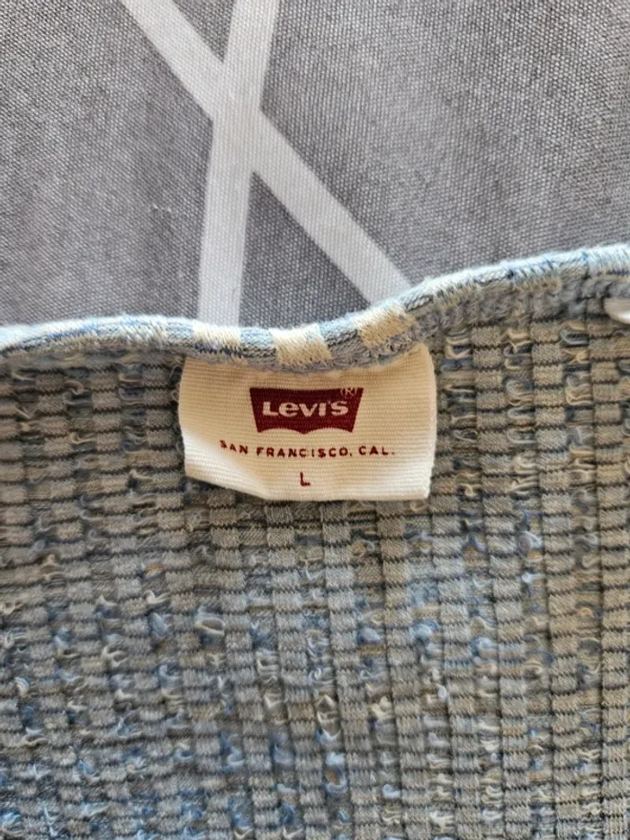 Pull Levi's taille L - photo numéro 3