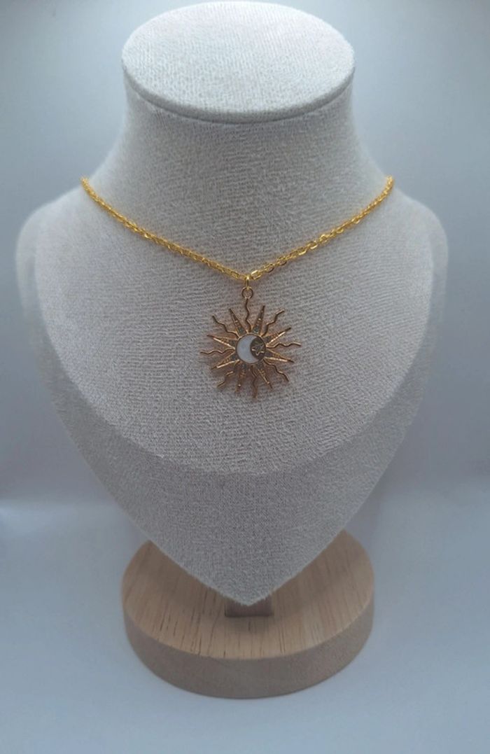 Collier soleil et lune