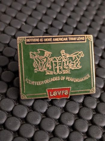 Pin's Étiquette verte Levi's Strauss Jeans 👖