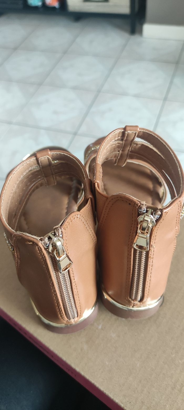 Sandales neuves - photo numéro 5