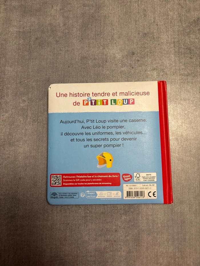 Livre, petit loup veut devenir pompier - photo numéro 3