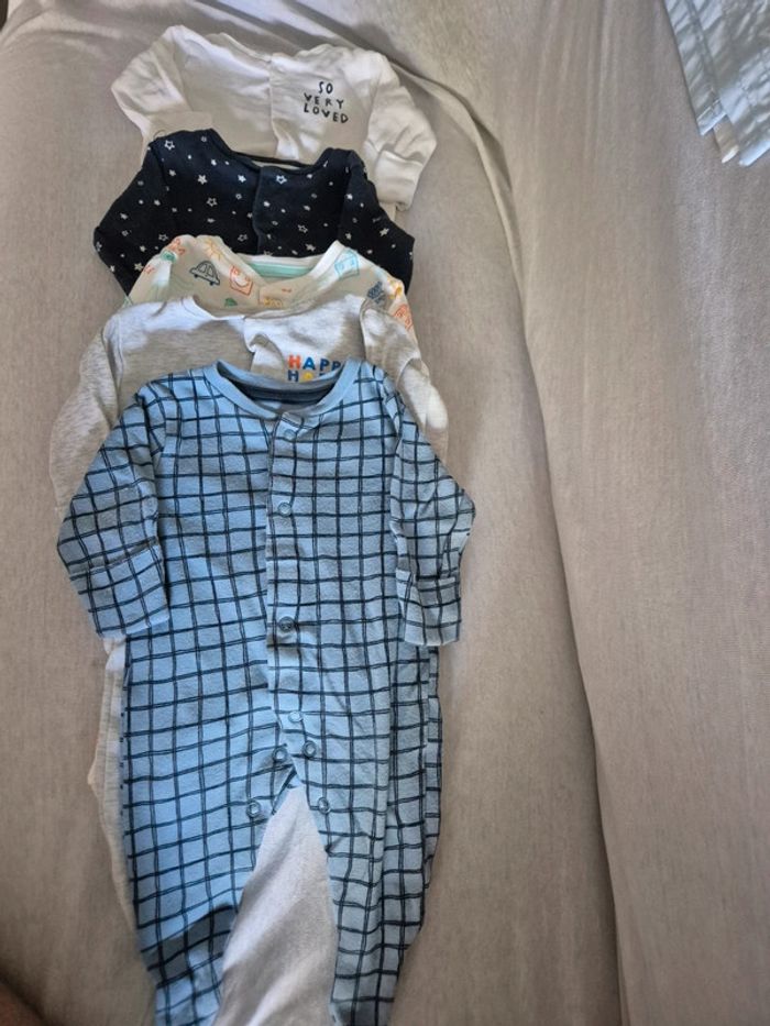 Lot 5 Pyjamas