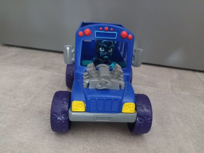 Figurine Ninjaka avec son véhicule Pyjamasques - photo numéro 3