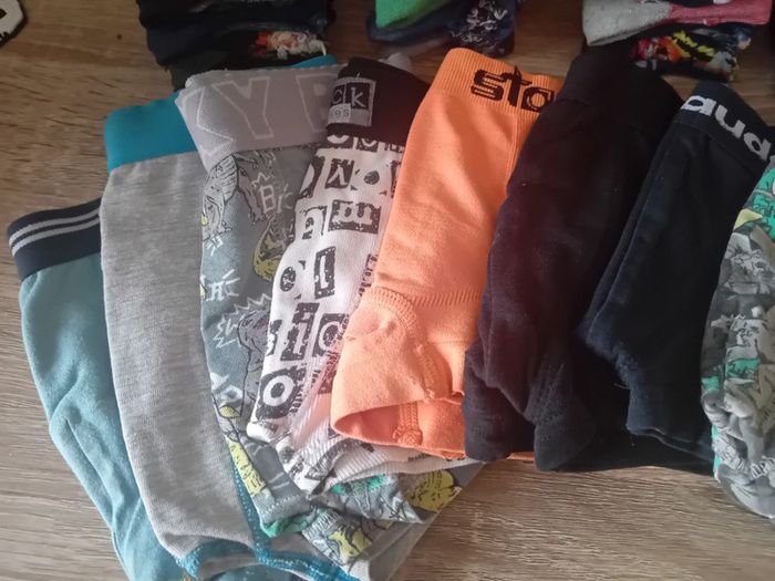 Gros lot de chaussette + caleçons garçon - photo numéro 4