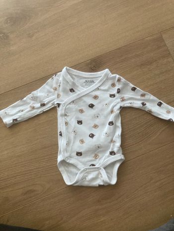 Body 1 mois