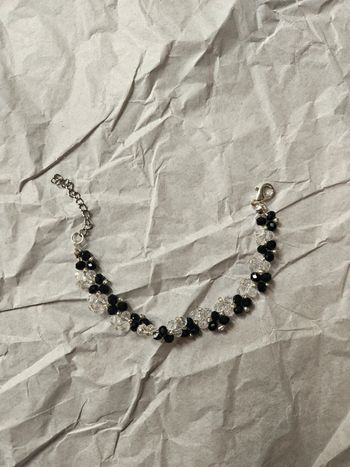 Bracelet fait main blanc noir argenté