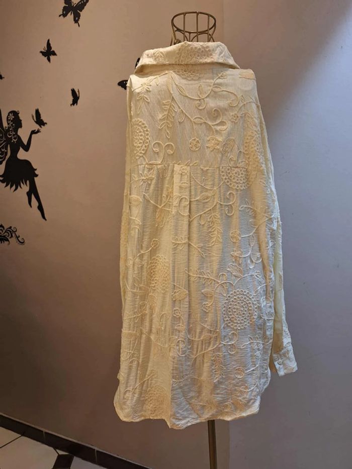 Chemise crème brodée - photo numéro 4