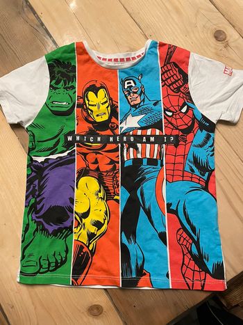 TEE shirt Marvel