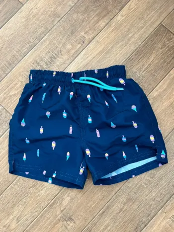 Short de bain 4/5 ans.