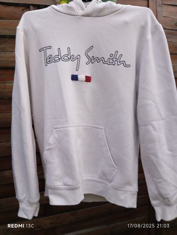 Pull à capuche