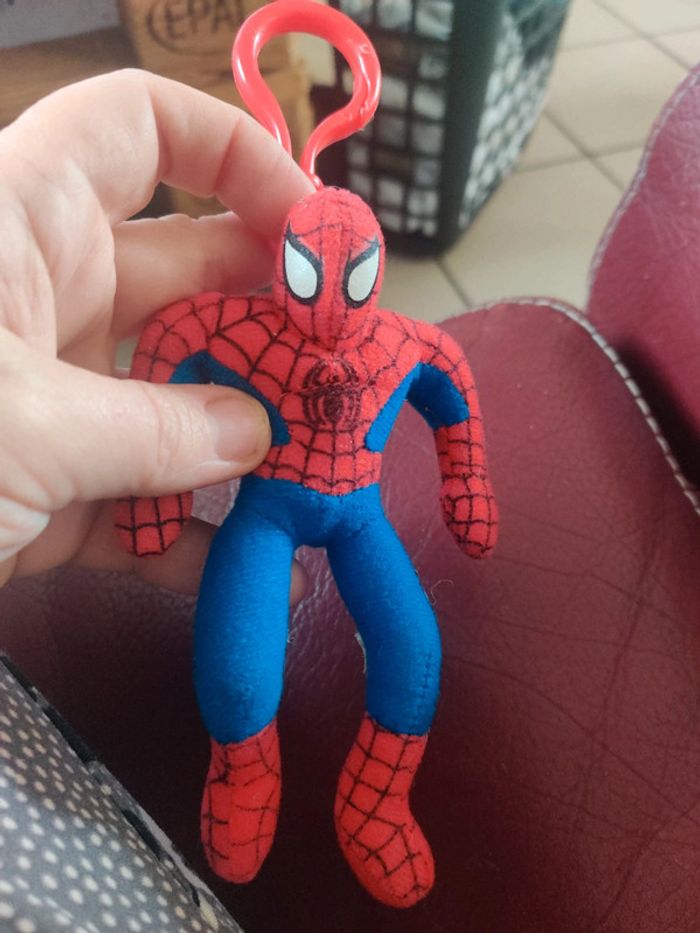 Porte clef spiderman
